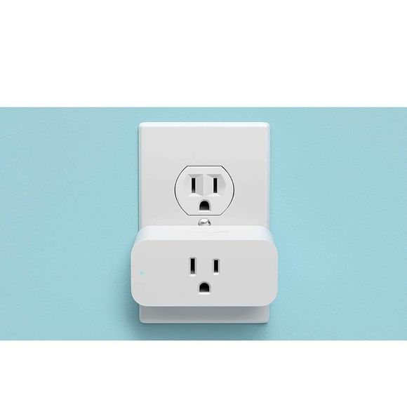 Amazon Smart Plug, for home automation, Works with Alexa - Picture 3 of 7